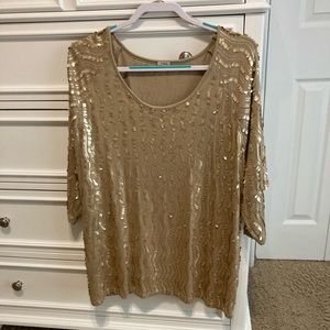 Nice! nwot REBA Gold Sequined Top Very Comfortable & Flattering on